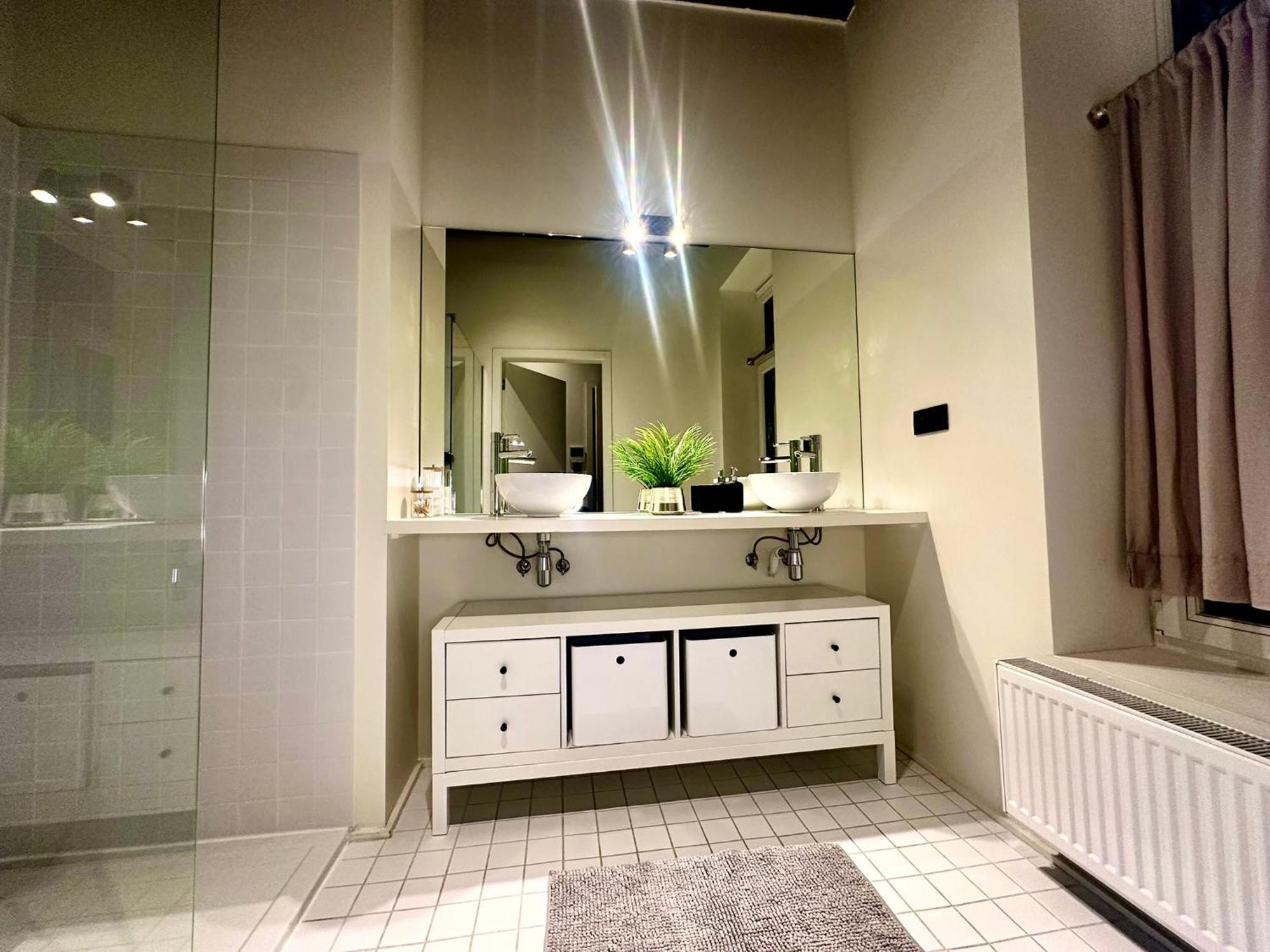 Luxury Suites Princess By Rikas Hotels Antwerp Luaran gambar