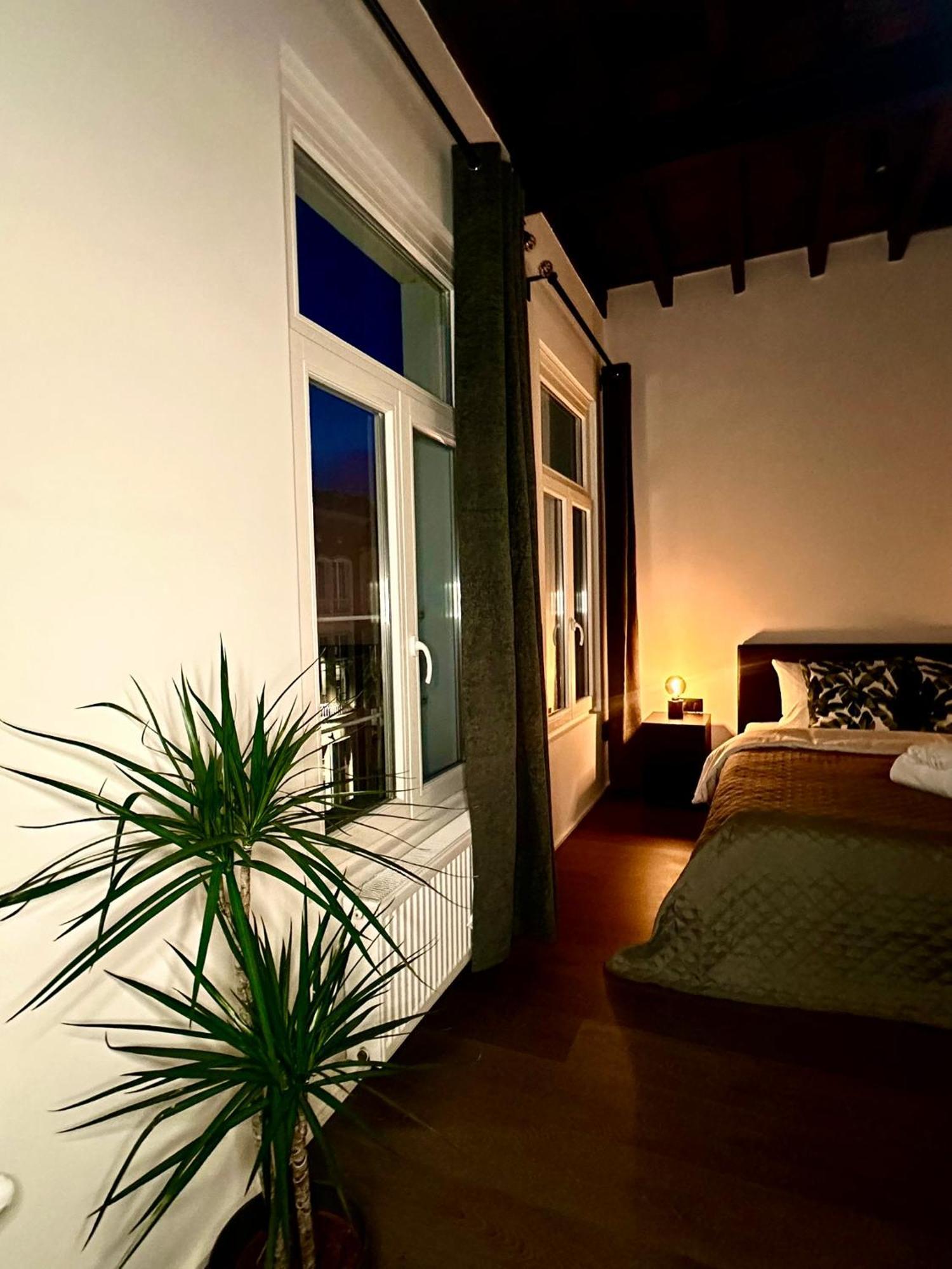 Luxury Suites Princess By Rikas Hotels Antwerp Luaran gambar